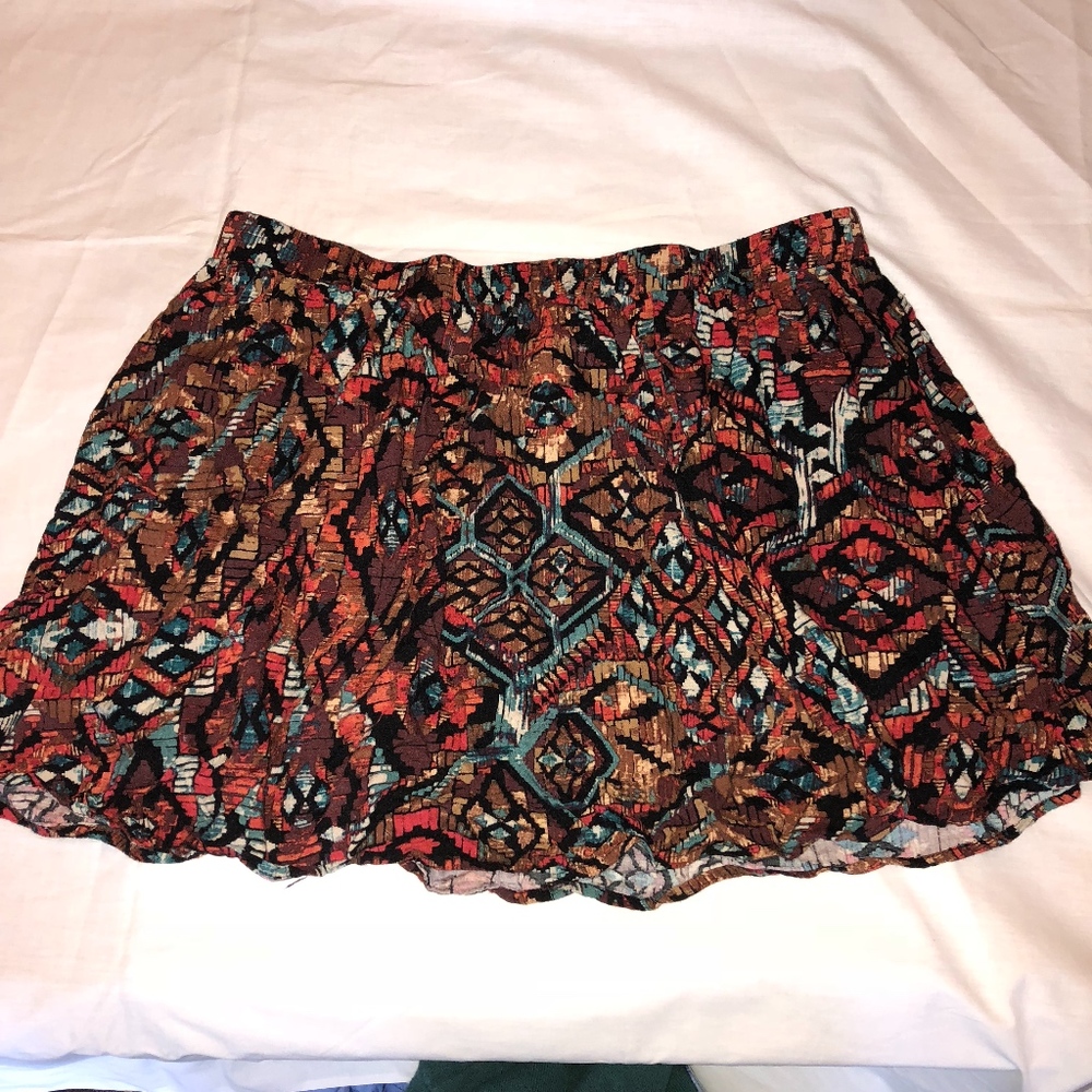 KIRRA black print back zip elastic rayon min skirt